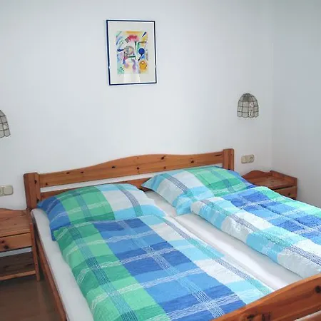 Ferienwohnung-enzian-19-garten Apartman